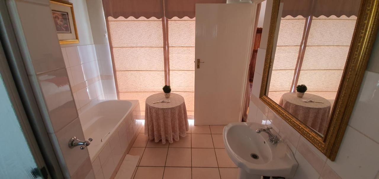 Acacia Westdene B&B Bloemfontein Kültér fotó